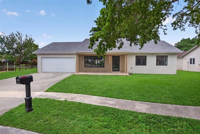 Building Photo - 8668 SW 50th St