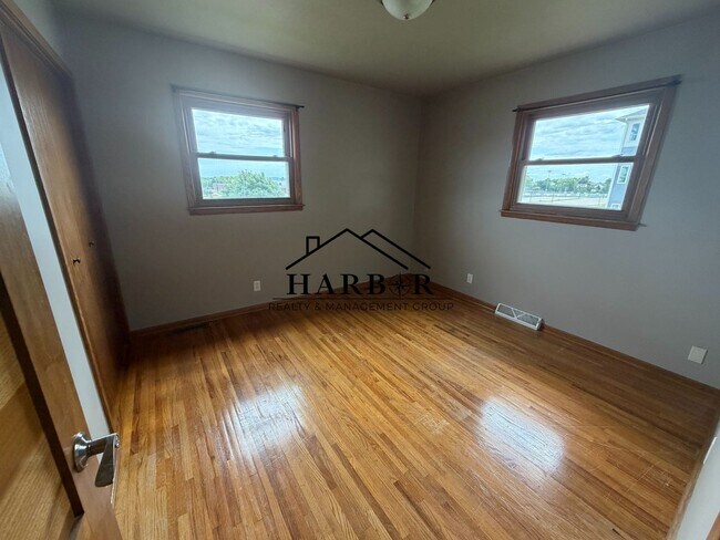 Foto del edificio - 504 16th St NE