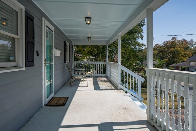 Foto del edificio - Lovely 4 Bedroom, 2 Bath home in Downtown ...