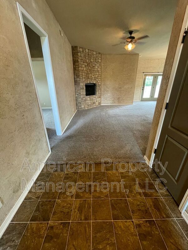 Foto del edificio - 15624 S Birch Ave