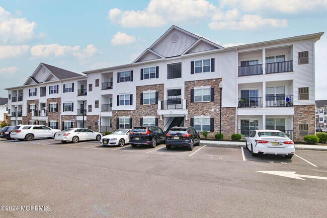 Foto del edificio - 735 Stiller Ln
