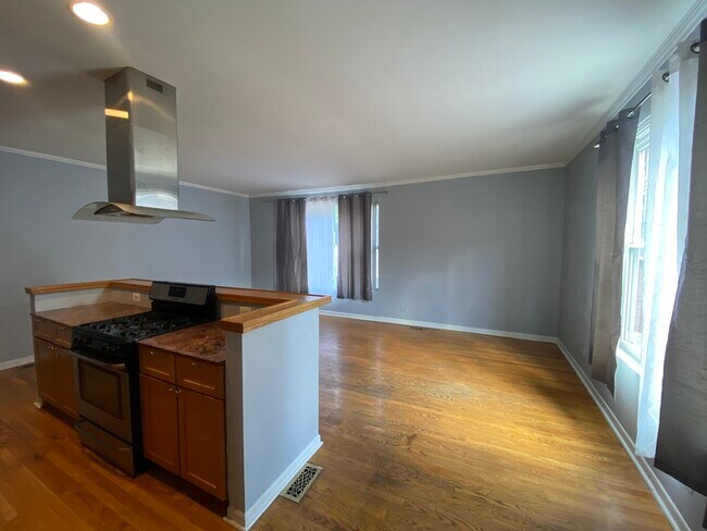 Foto del edificio - 1262 W Lexington St