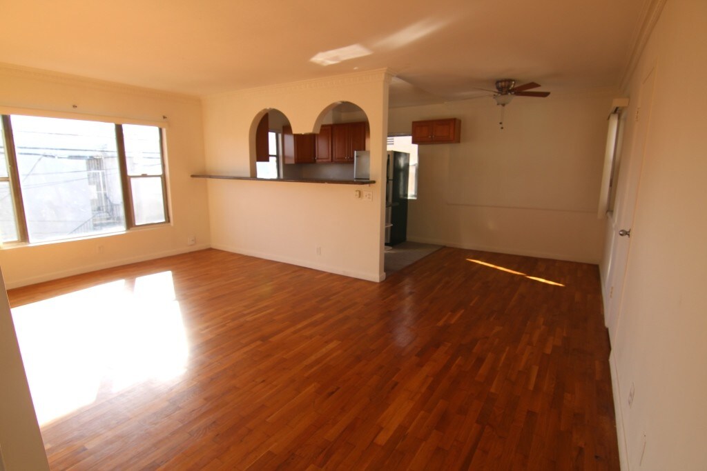 Primary Photo - 6132 Alcott St