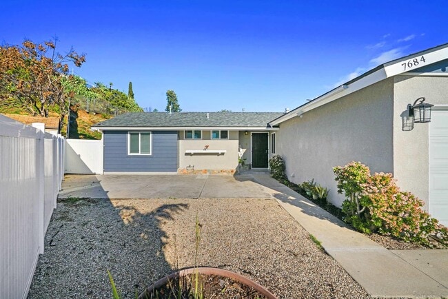 Foto del edificio - 7684 Meadowbrook Ct