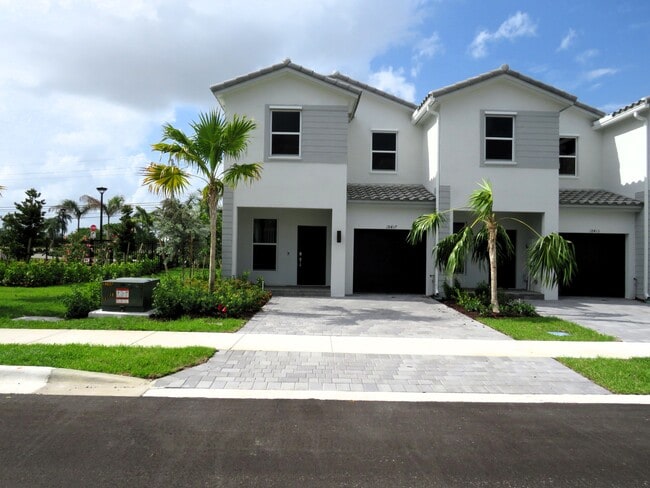 Foto del edificio - 18417 SW 1st St