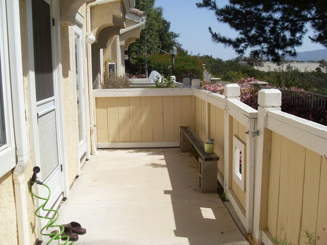 Foto del edificio - 2 BR / 2.5 BA 1420SQFT Chula Vista Apartment
