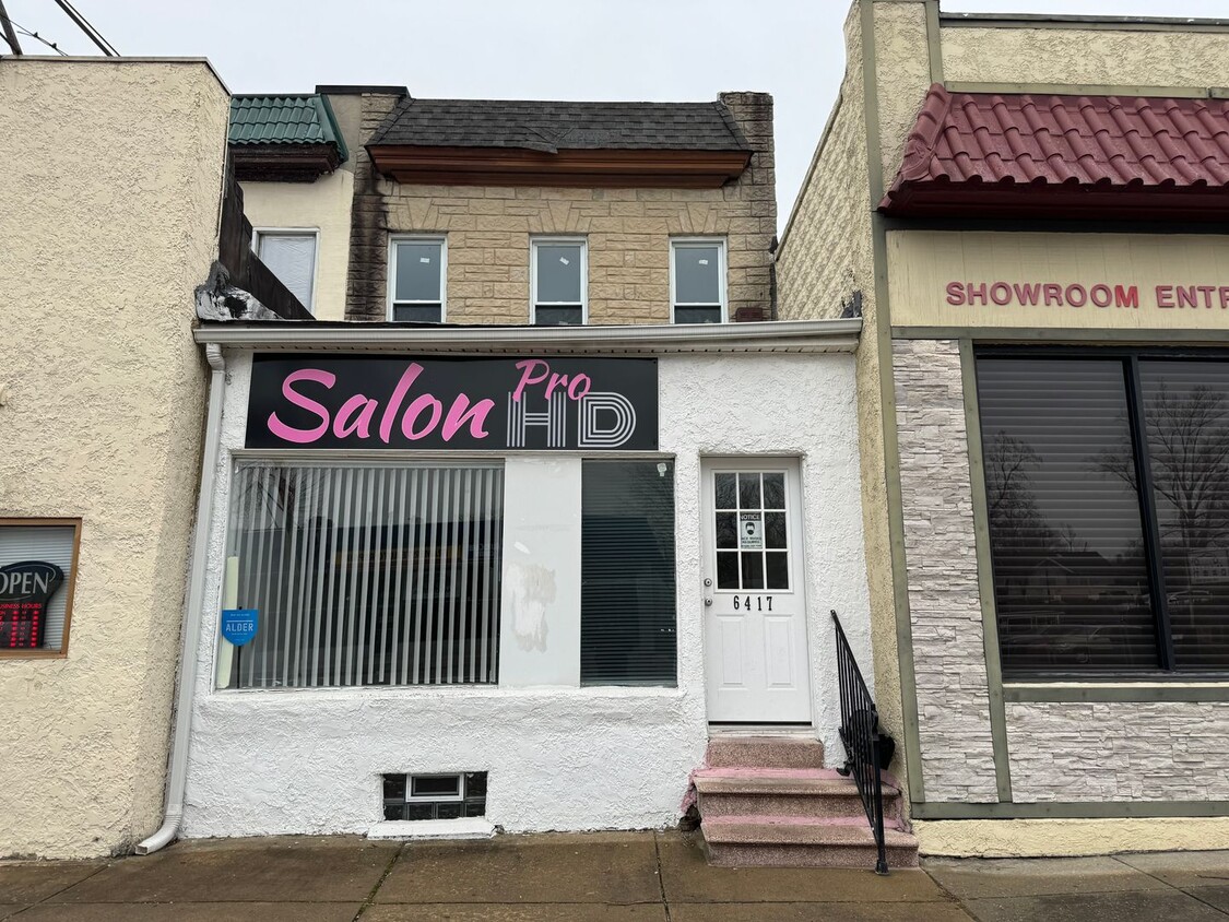 Charming and Versatile Commercial Property - Charming and Versatile Commercial Property