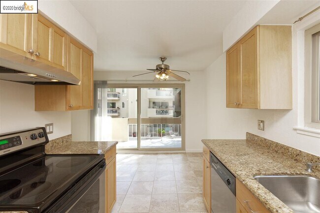 Building Photo - 55 Fairmount Ave