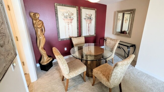 Building Photo - ANNUAL/SEASONAL/ SHORT-TERM TURNKEY FURNISHED- 2 /2 AT THE RENAISSANCE DOWNTOWN!!