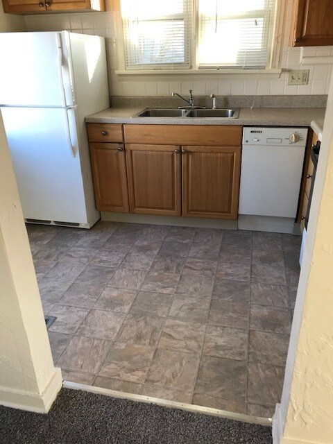 Building Photo - 3024 S Delaware St