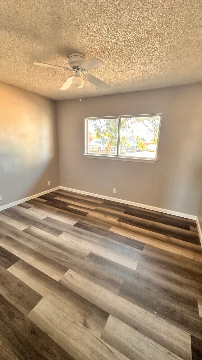 Foto del edificio - 12692 Senecio Ave