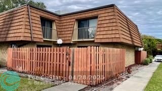 Primary Photo - 1440 N Lawnwood Cir
