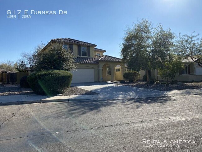 Foto del edificio - Nice 4 Bedroom Gilbert Home with POOL!