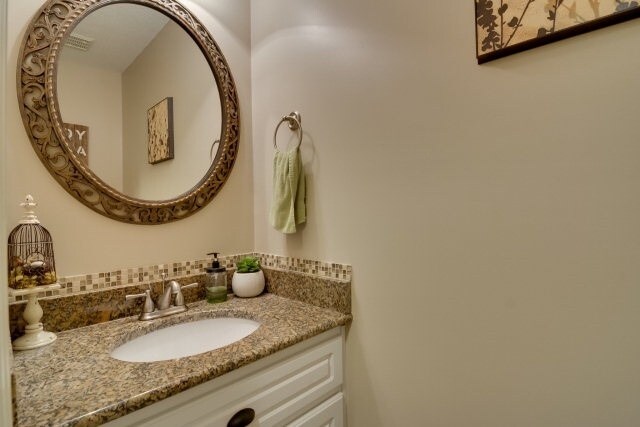 Foto del edificio - 4740 Savannah Ln