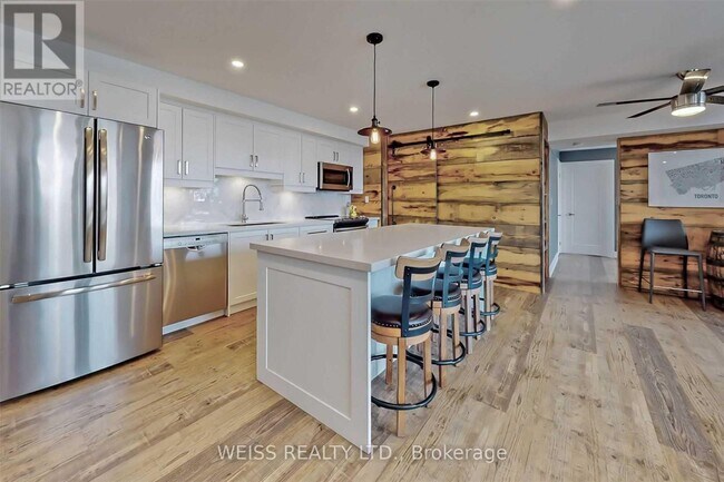 Photo du bâtiment - 1530 Pickering Pkwy