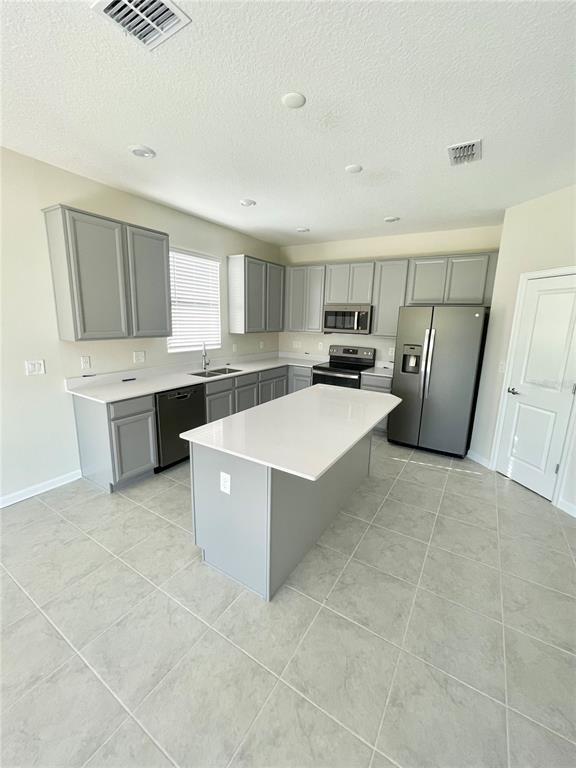 Foto del edificio - 4491 Tahoe Cir
