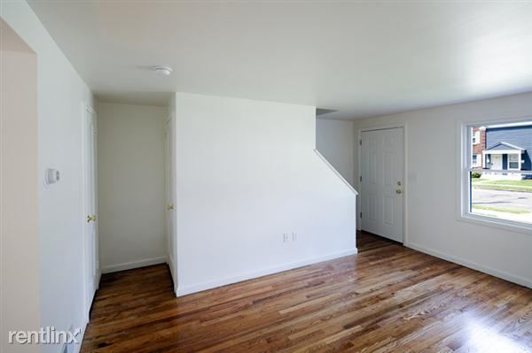 Building Photo - 35 Cooper Pl