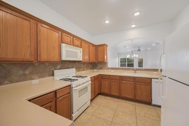 Building Photo - 1732 Amberwood Loop