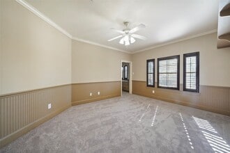 Building Photo - 30 N Palmiera Cir