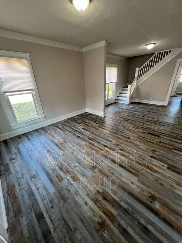 Foto del edificio - 3249 N Kenwood Ave