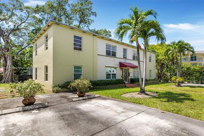 Building Photo - 426 NE 77th Street Rd