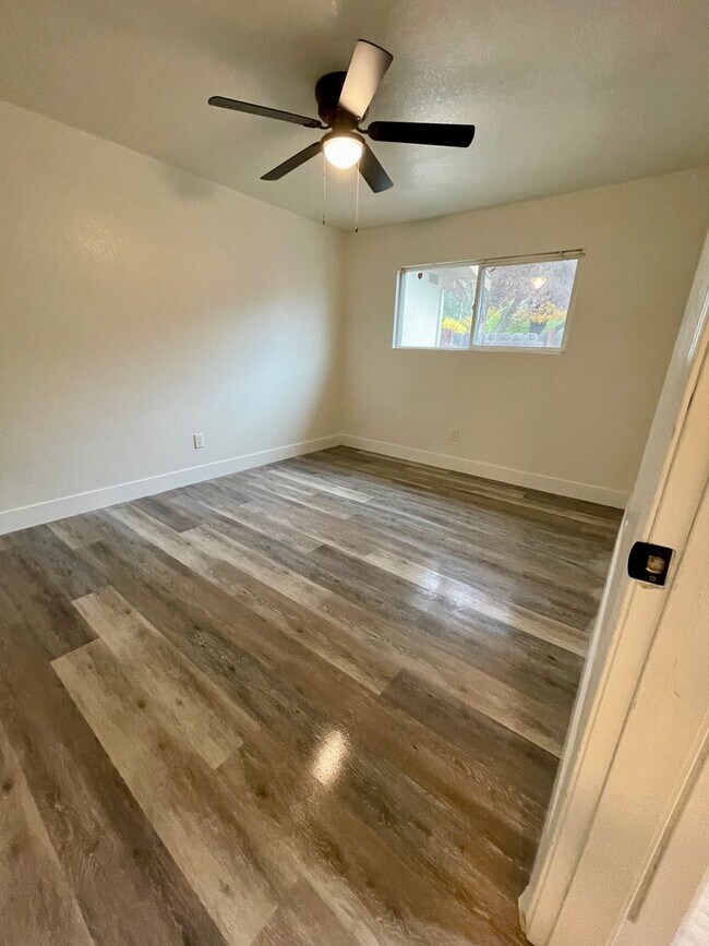 Foto del edificio - Riverside