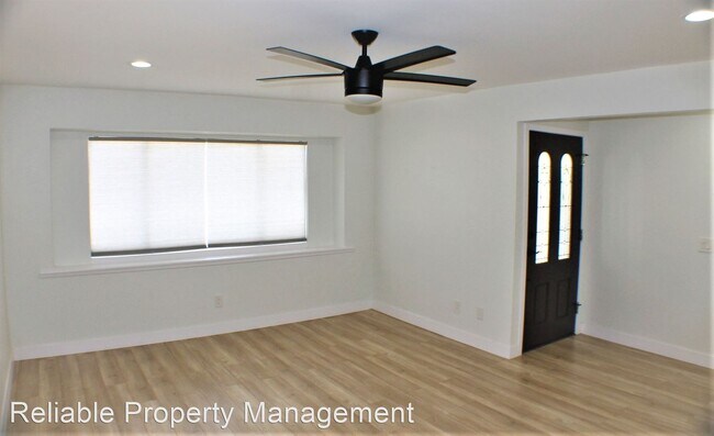 Foto del edificio - 4 br, 2 bath House - 9400 Columbine Ave