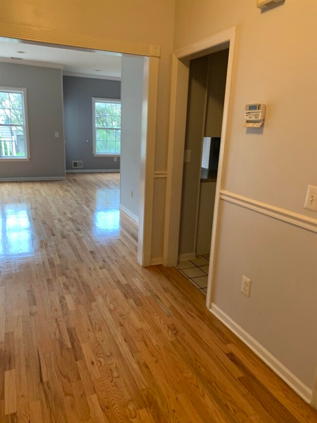 Building Photo - 60 Bergen Ridge Rd