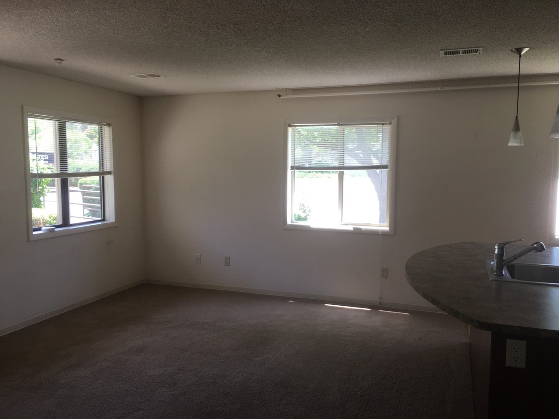 902 Taugenbaugh Blvd Unit 101, Rifle, CO 81650 Apartments in Rifle