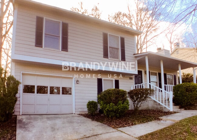 Building Photo - 5565 La Fleur Trail