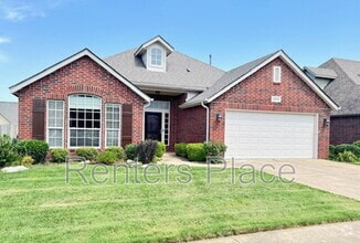 Building Photo - 12515 S Cedar Pl