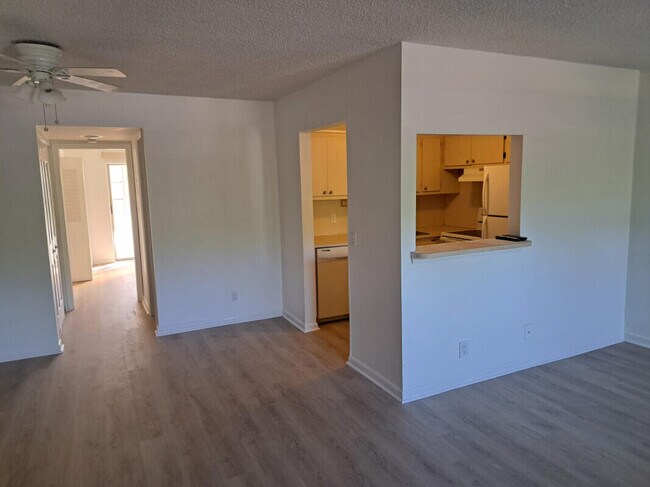 Foto del edificio - 243 Canterbury K