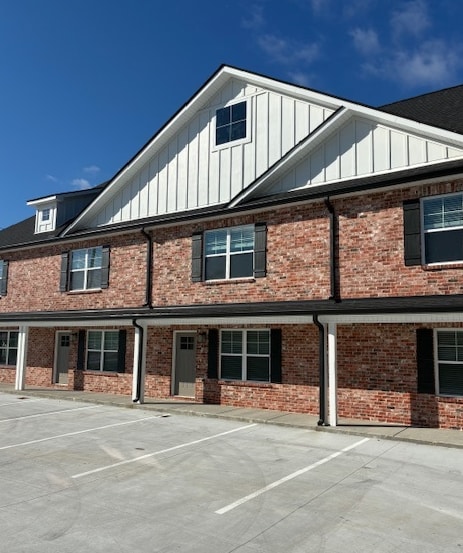 Building Photo - 311 Cainsville Rd