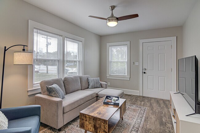Foto del edificio - Adorable Duplex Off N Josephine Boyd - Ful...