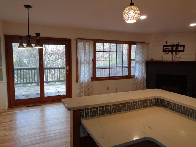 Foto del edificio - 1008 S Glenwood Ave