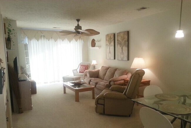 Foto del edificio - 620 Waterway Village Blvd 22E