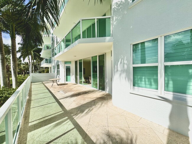 Building Photo - 550 SE Mizner Blvd