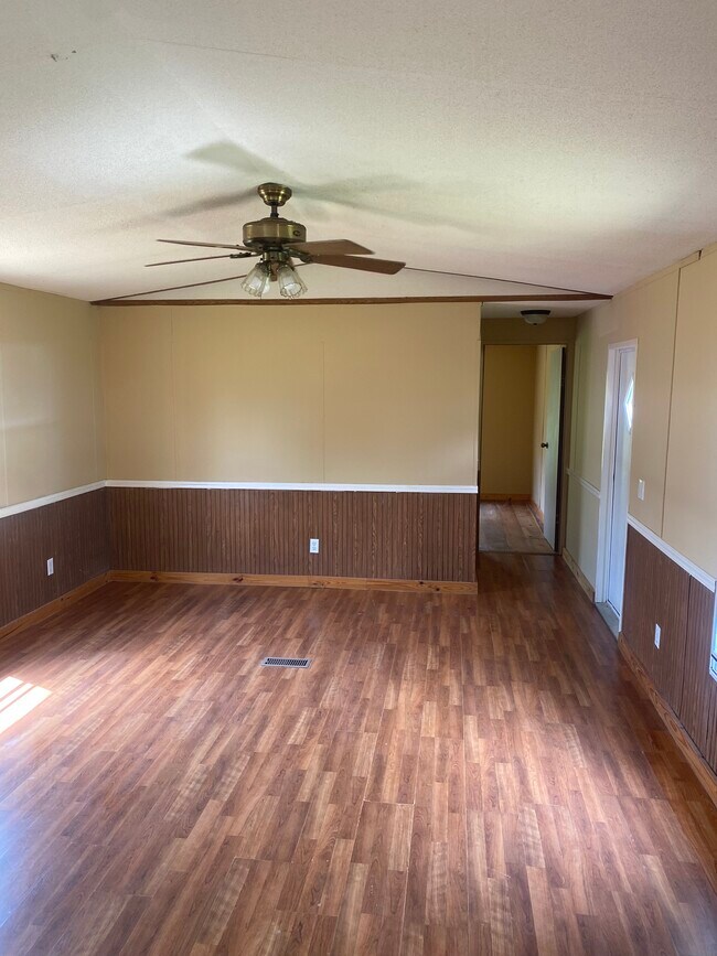Building Photo - 255 Co Rd 3