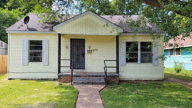 Foto del edificio - 1231 Waller Ave