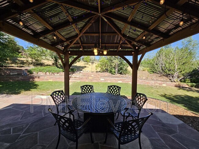 Foto del edificio - 2370 S Garland Ct