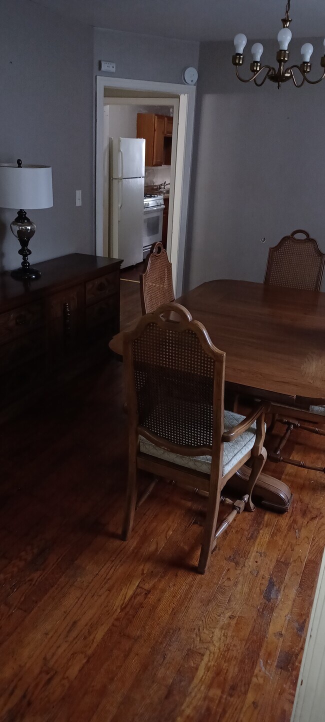 Foto del edificio - 50 Orton Ave