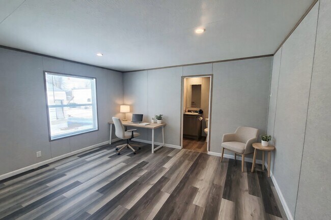 Foto del edificio - 2 Deerwood Park