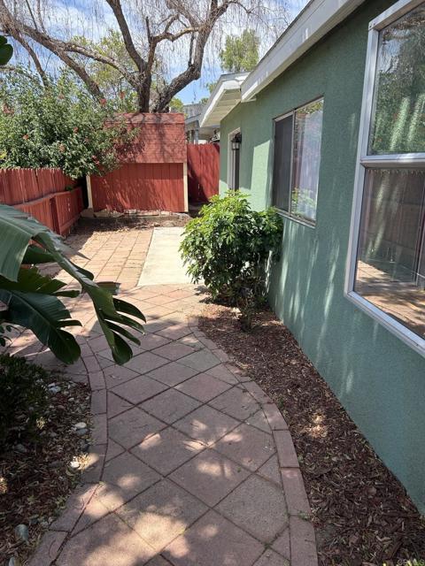 Foto del edificio - 8621 Willow Terrace