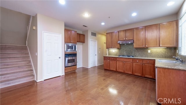 Building Photo - 5916 Wilshire Dr