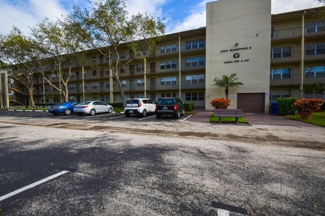 Foto del edificio - 13250 SW 4th Ct
