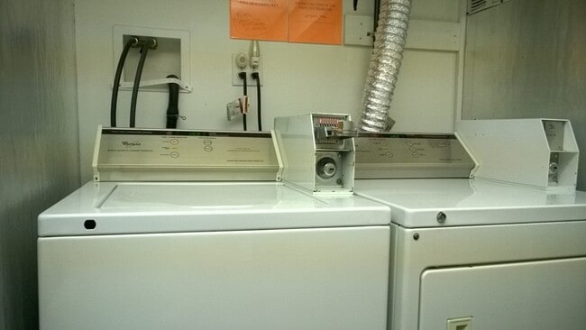 Building Photo - 1857 Commonwealth Ave