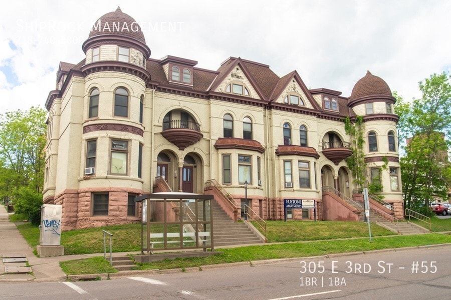 Primary Photo - 305 E 3rd St