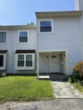 Building Photo - 237 Fir Tree Ct