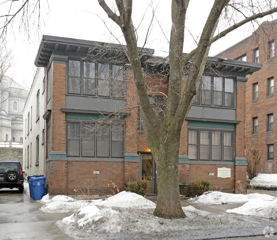 Building Photo - Cathedral Hill Apartments