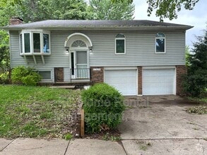 Building Photo - 17820 E Greentree Ave